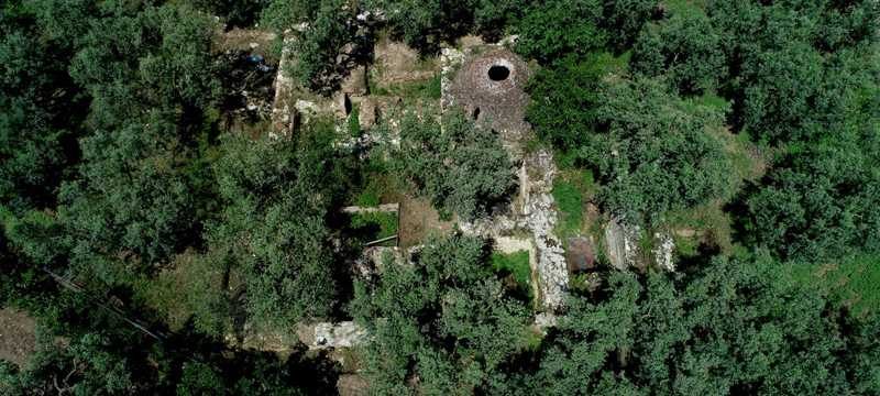 Zeytinliklerin arasındaki unutulmuş Osmanlı’nın ilk hamamı gün yüzüne çıkmayı bekliyor