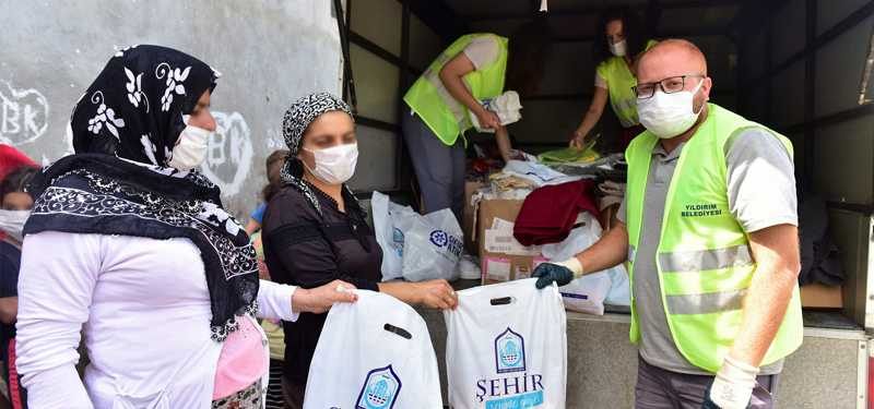 Yıldırım Belediyesi ekmeğini topraktan kazananların yanında