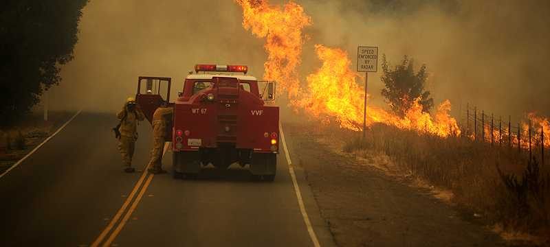 California’da yangınlar kontrol altına alınamıyor