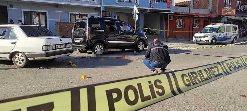 Bursa’da silahların çekildiği kavgada 4 kişi yaralandı