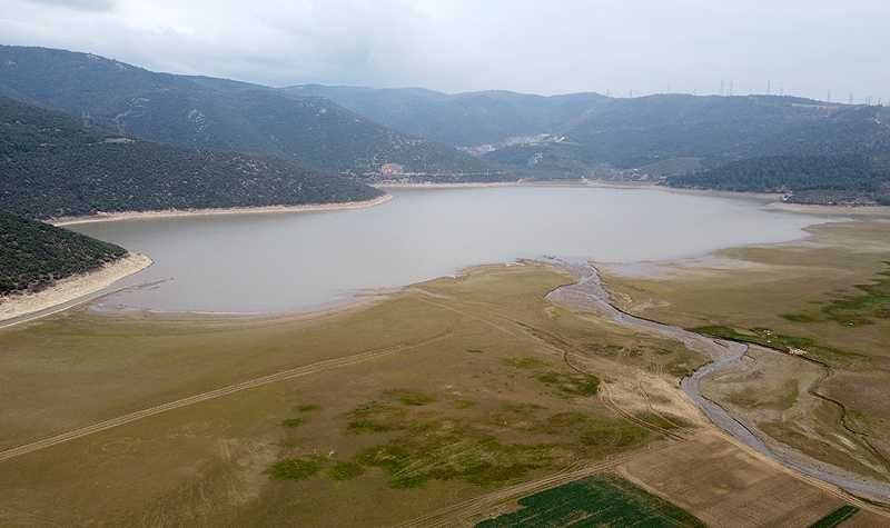 Bursa’da tarımın can damarı Gölbaşı Barajı büyük ölçüde kurudu