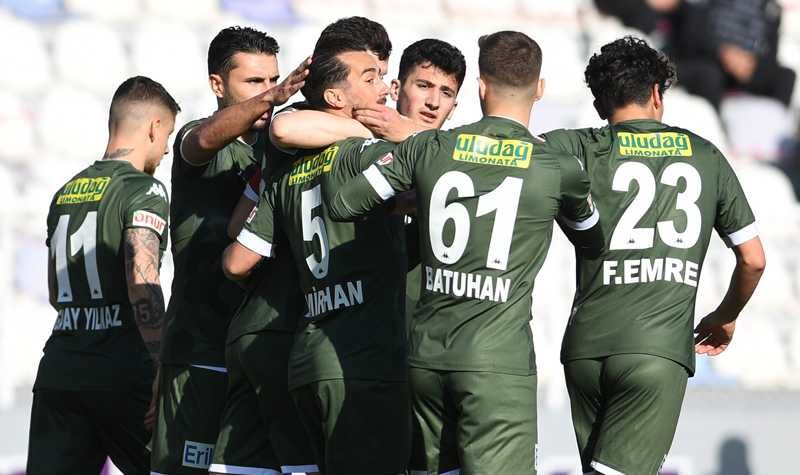 Bursaspor geçen sezonu yakaladı