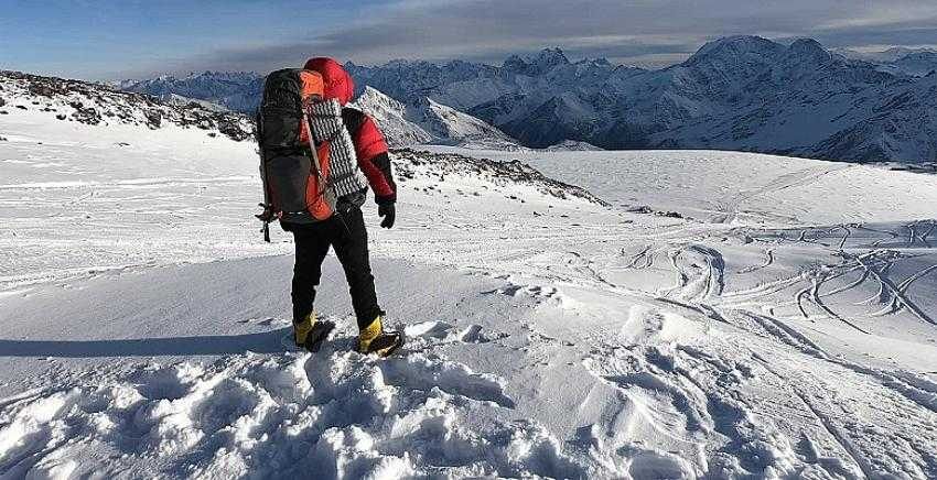 Bursalı dağcı, -45 derecede Avrupa’nın zirvesine tırmandı