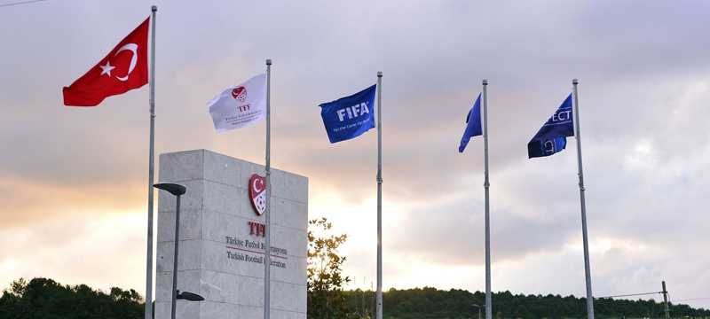 UEFA liglerin tamamlanmasını istiyor