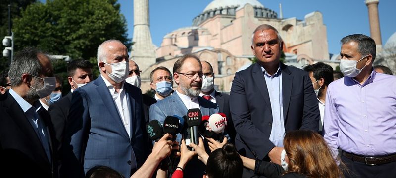 Ersoy ve Erbaş, Ayasofya Camii’nde! 2 imam ve 4 müezzin atanacak