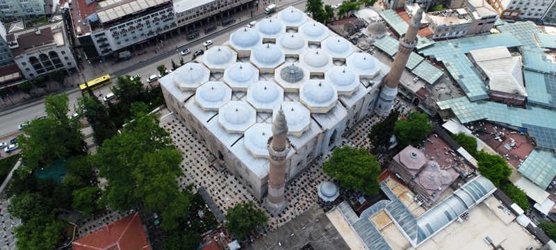 Binlerce Bursalı tarihi Ulu Cami’de buluştu