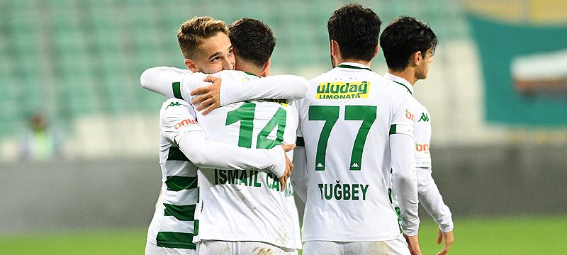 Bursaspor çıktığı 10 resmi maçta da gol attı