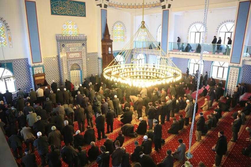 Büyükorhan merkez camii ibadete açıldı