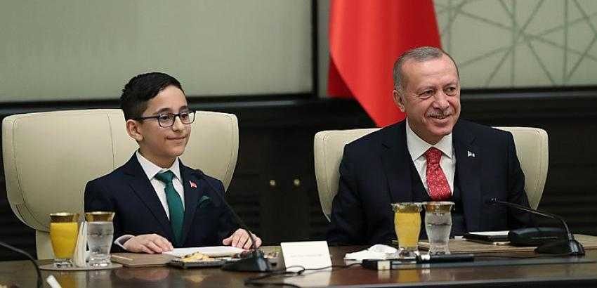 Cumhurbaşkanı Erdoğan: Benim vereceğim cevapları veriyor
