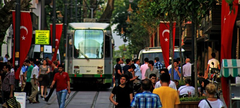 Cumhuriyet Caddesi yaya trafiğine kapatıldı