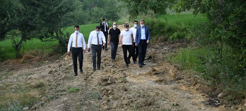 İnegöl’de arazi yolları temizleniyor