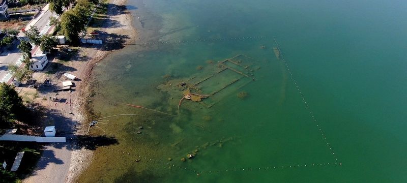 İznik Gölü çekilince bin 500 yıllık bazilika ortaya çıktı