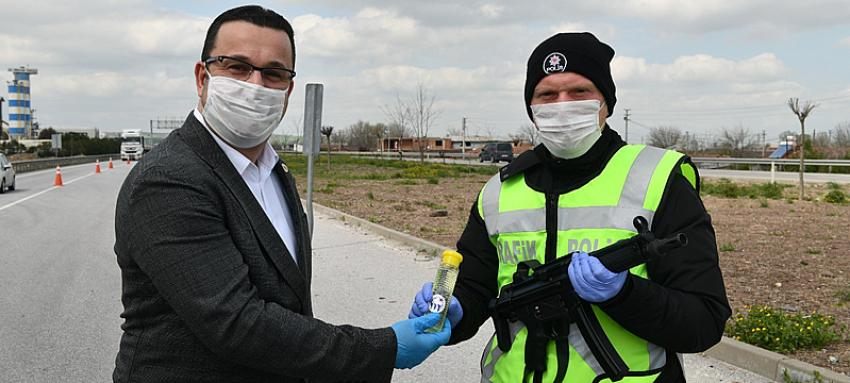 Başkan Kanar Polis Haftasını unutmadı