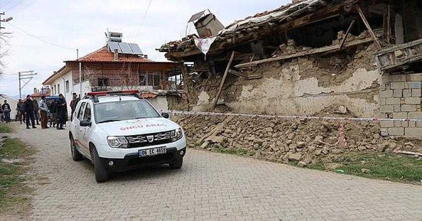 Eğitime deprem engeli! Okullar 2 gün daha tatil edildi