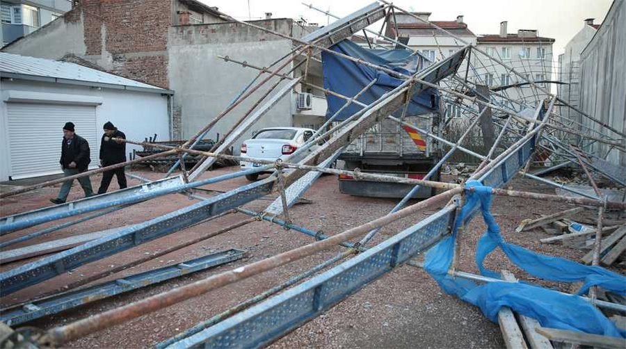 Lodos, balıkçıları olumsuz etkiledi