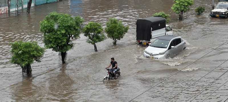 Pakistan’ı muson yağmuru vurdu: 24 ölü, 18 yaralı
