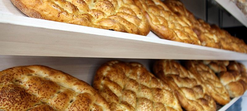 Bursa’da 200 gram Ramazan pidesi 2 liradan satılacak