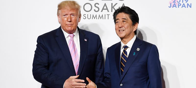 Japonya Başbakanı Abe ve Trump’tan istifa görüşmesi